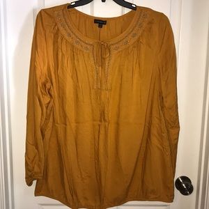 Women’s blouse